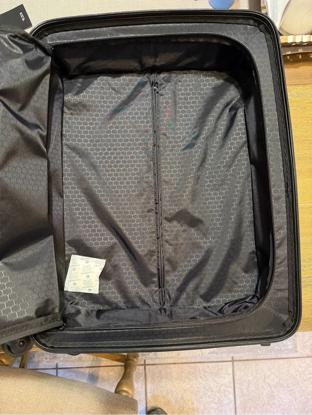 TUMI Continental Vapor Carry On 22” Silver Carbon